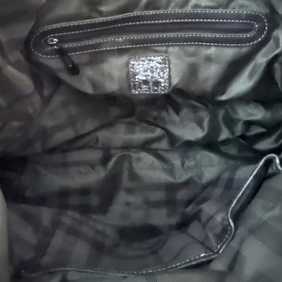 Burberry handbag authentic ❤️ - Picture 11 of 11